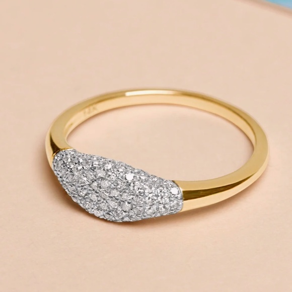 10k Solid Gold + Diamond Ring - Picture 4 of 5
